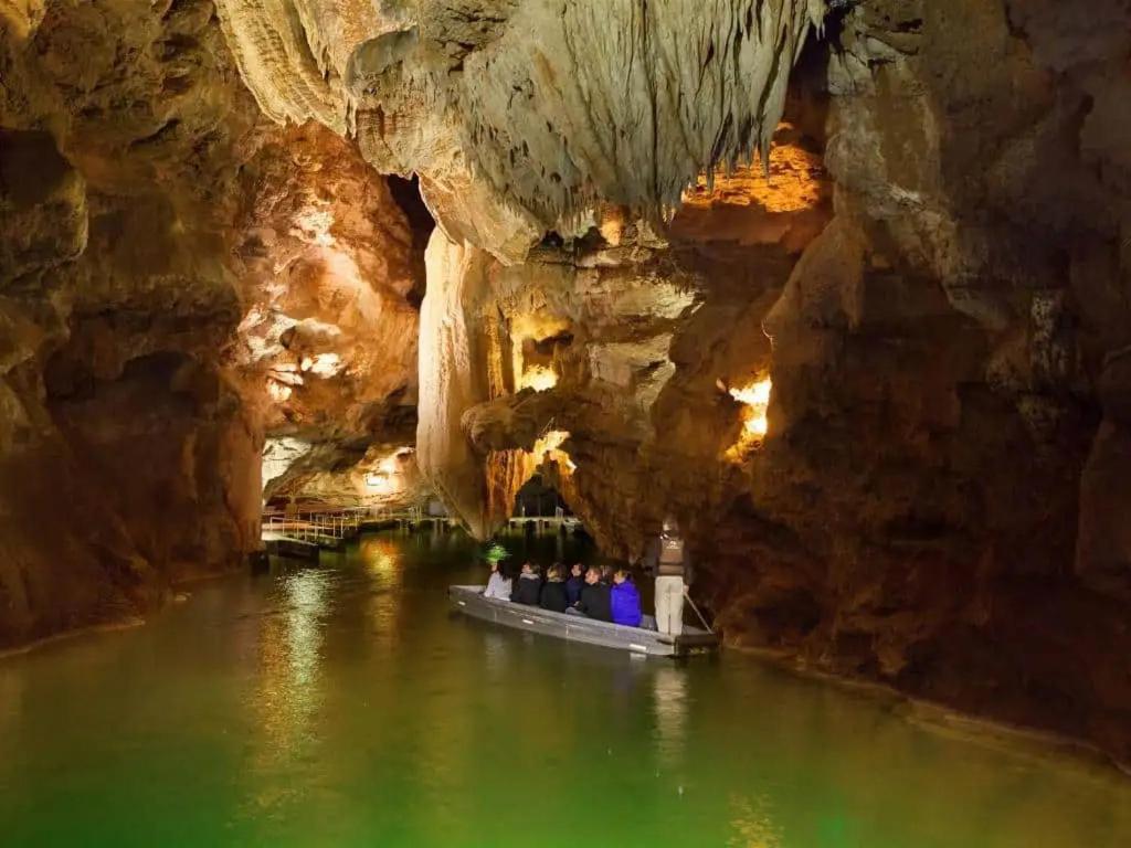 Sfeervol Vakantiehuis Op Landgoed Aan De Dordogne Prudhomat Exterior foto
